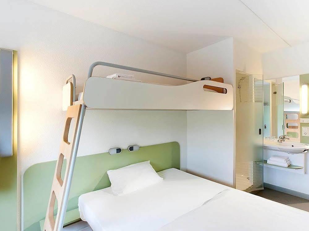 Ibis Budget Stains - Saint Denis - Universite Екстер'єр фото